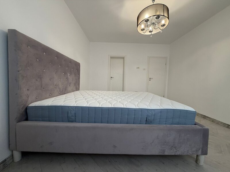 Aviatorilor, 3 camere decomandat, etaj 3/3, proprietar, renovat recent!