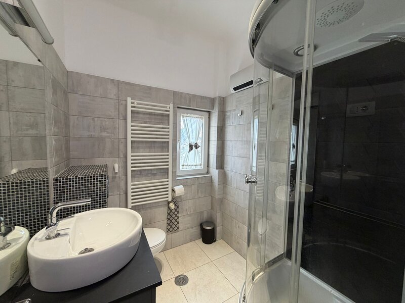 Aviatorilor, 3 camere decomandat, etaj 3/3, proprietar, renovat recent!