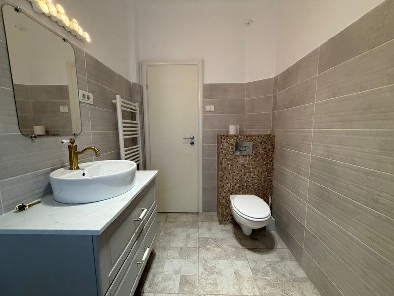 Aviatorilor, 3 camere decomandat, etaj 3/3, proprietar, renovat recent!